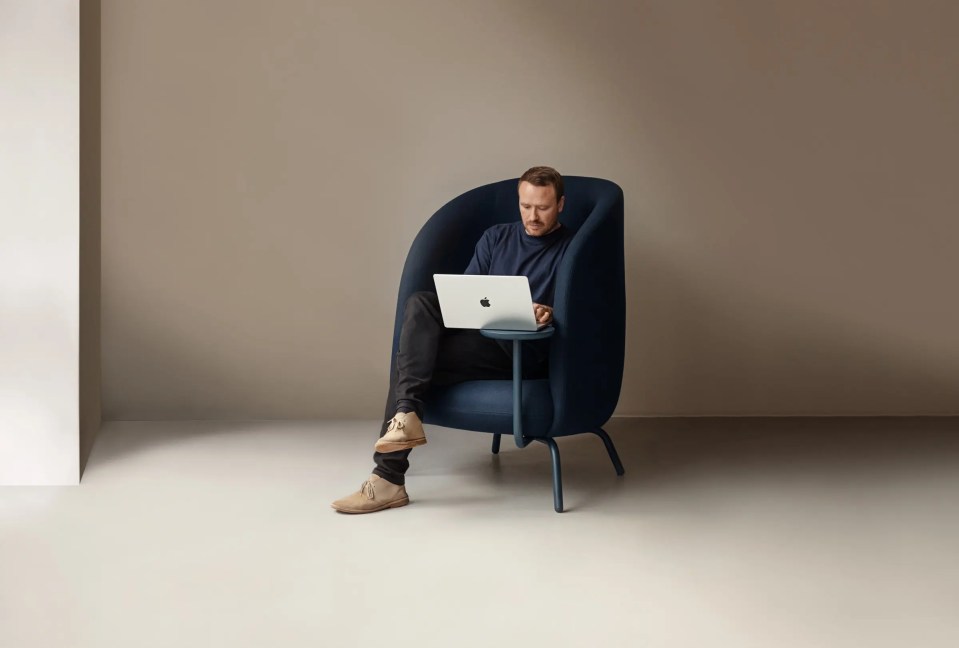 fauteuil acoustique pour une personne bleu avec tablette pour coworking