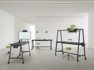 table mobile de coworking noir avec bac a plantes