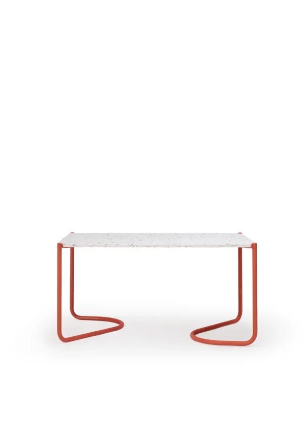 table basse en terrazzo piètement terracotta design