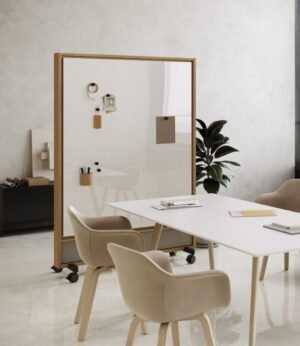 CHAT-BOARD-Dynamic-Fabric-Acoustic-Full-Coverage-Oak-Pure-White-interior-view-scaled