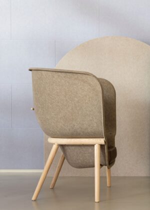 DE_VORM-Pod PET Felt Privacy Chair_4