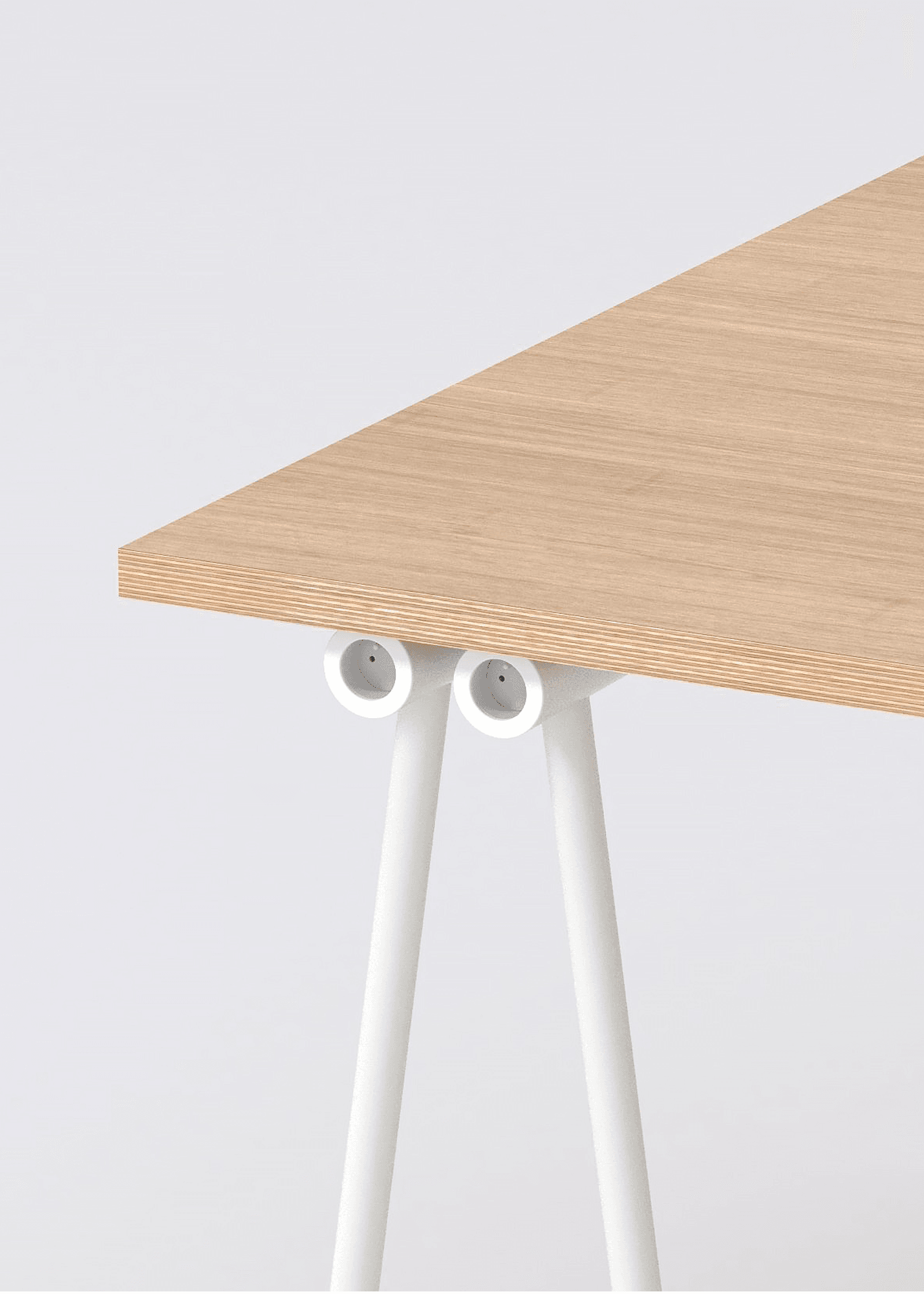 Table de Réunion en Bois Éco-Conçue – Design Tréteaux Minimaliste - Panorama 3 Table de Réunion en Bois Éco-Conçue – Design Tréteaux Minimaliste - Panorama – Image 3